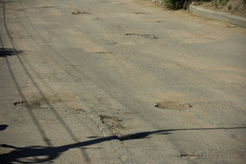 Жители Бурятии массово жалуются на дороги в Еравне и Кижинге