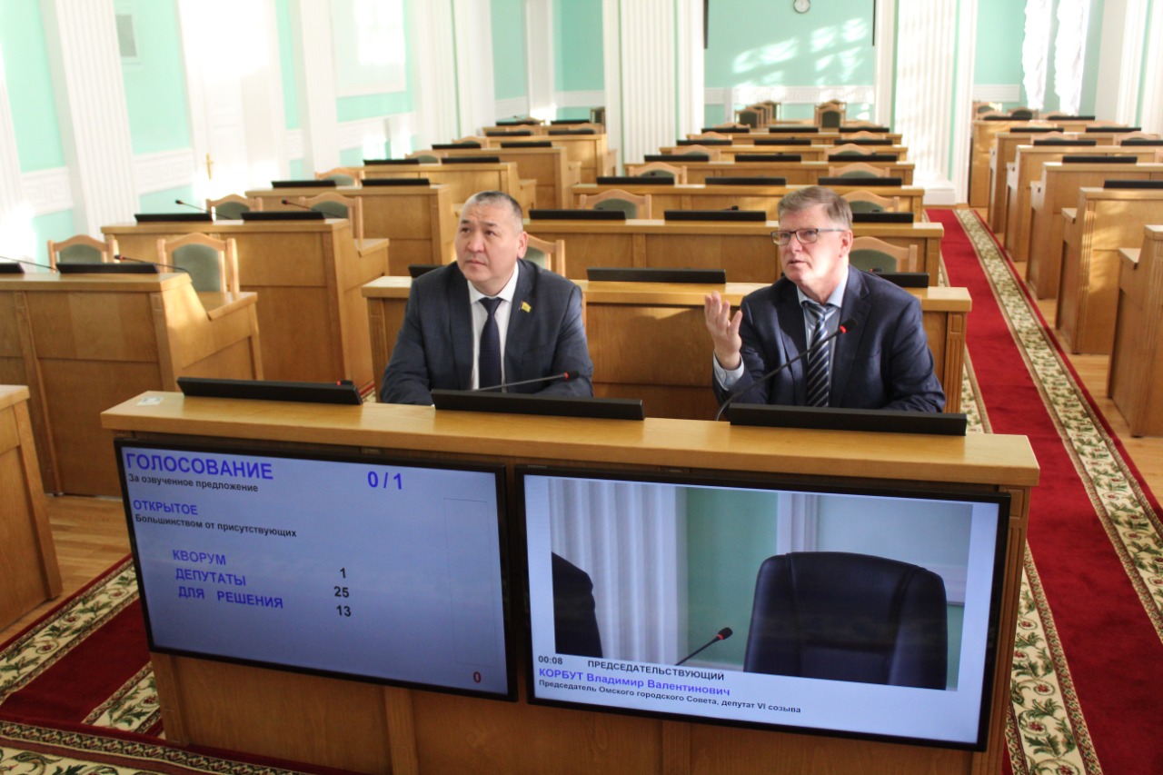 Чимит Бальжинимаев обсудил вопросы взаимодействия с председателем Омского горсовета 