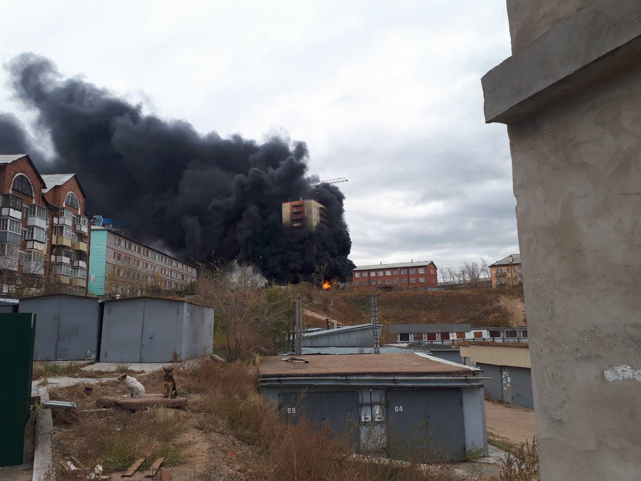 Стали известны подробности пожара у новостройки на БКМ в Улан-Удэ