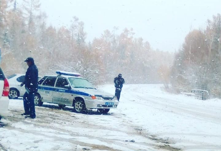 Снегопад не позволил депутату Госдумы пообщаться с жителями района Бурятии