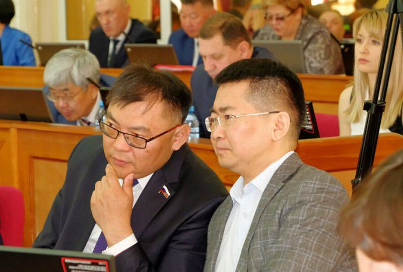 Алдар Дамдинов и Николай Будуев проголосуют за повышение пенсионного возраста