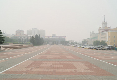 Улан-Удэ. 9 августа 2021 года. Город в дыму от огромных якутских лесных пожаров 